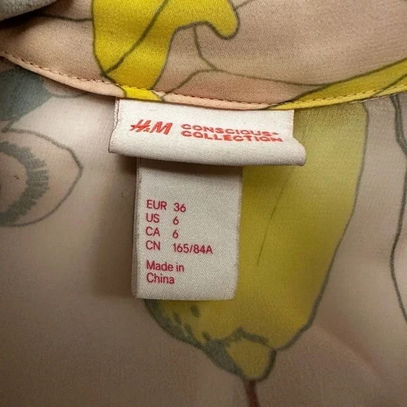 H&M conscious collection sheer botanical print blouse - Picture 3 of 5